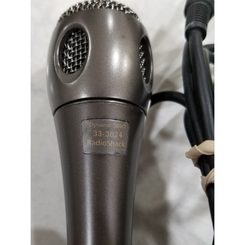 Vintage RadioShack 33-3024 Handheld Dynamic Unidirectional Microphone